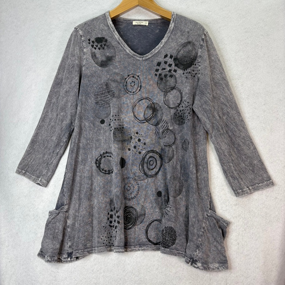 Jess & Jane Gray Mineral Wash Abstract Circle Tunic Top Womens 1X Lagenlook